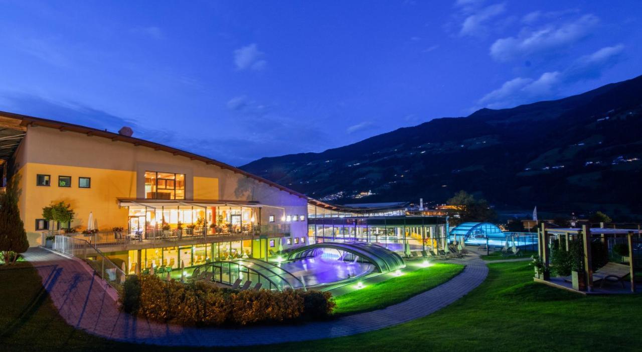 H21 - Modernes Ferienhaus 145Qm, 4Sz, Wellnessbereich Mit Sauna Und Dachterrasse Mit Panoramablick, Kuehlen Und Heizen Mit Geothermie Fugen Bagian luar foto