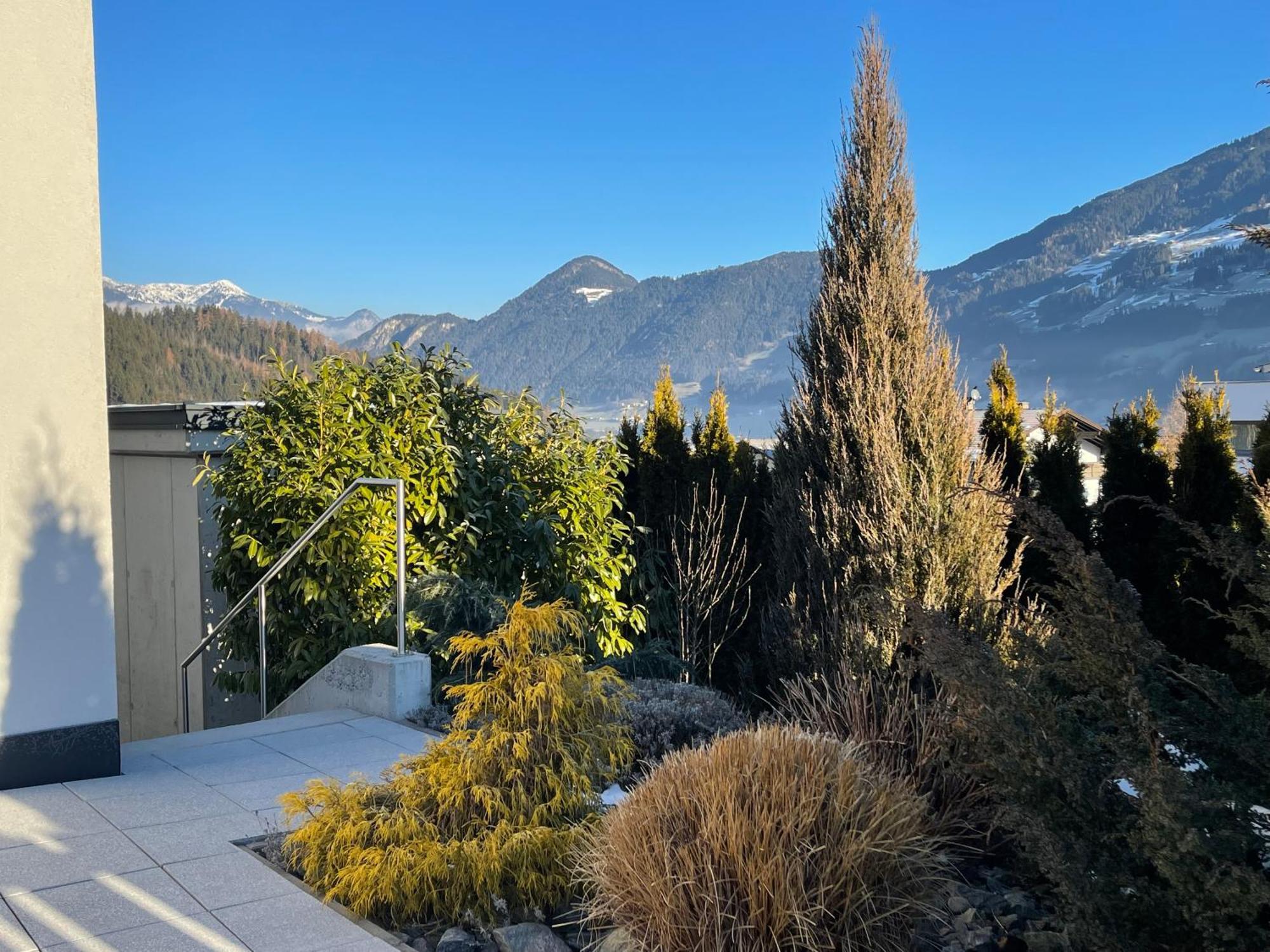 H21 - Modernes Ferienhaus 145Qm, 4Sz, Wellnessbereich Mit Sauna Und Dachterrasse Mit Panoramablick, Kuehlen Und Heizen Mit Geothermie Fugen Bagian luar foto