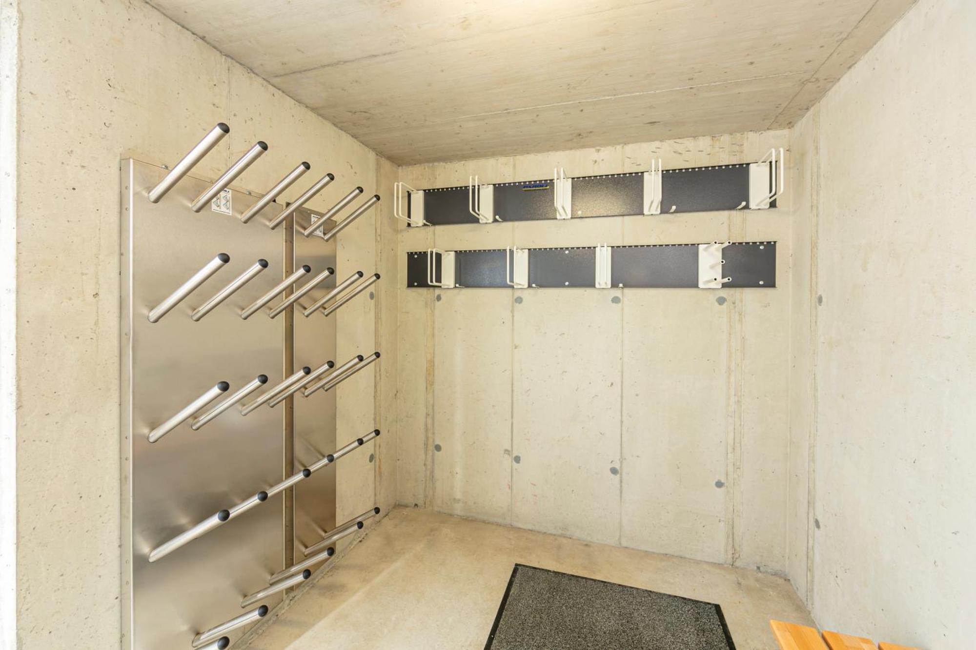 H21 - Modernes Ferienhaus 145Qm, 4Sz, Wellnessbereich Mit Sauna Und Dachterrasse Mit Panoramablick, Kuehlen Und Heizen Mit Geothermie Fugen Bagian luar foto