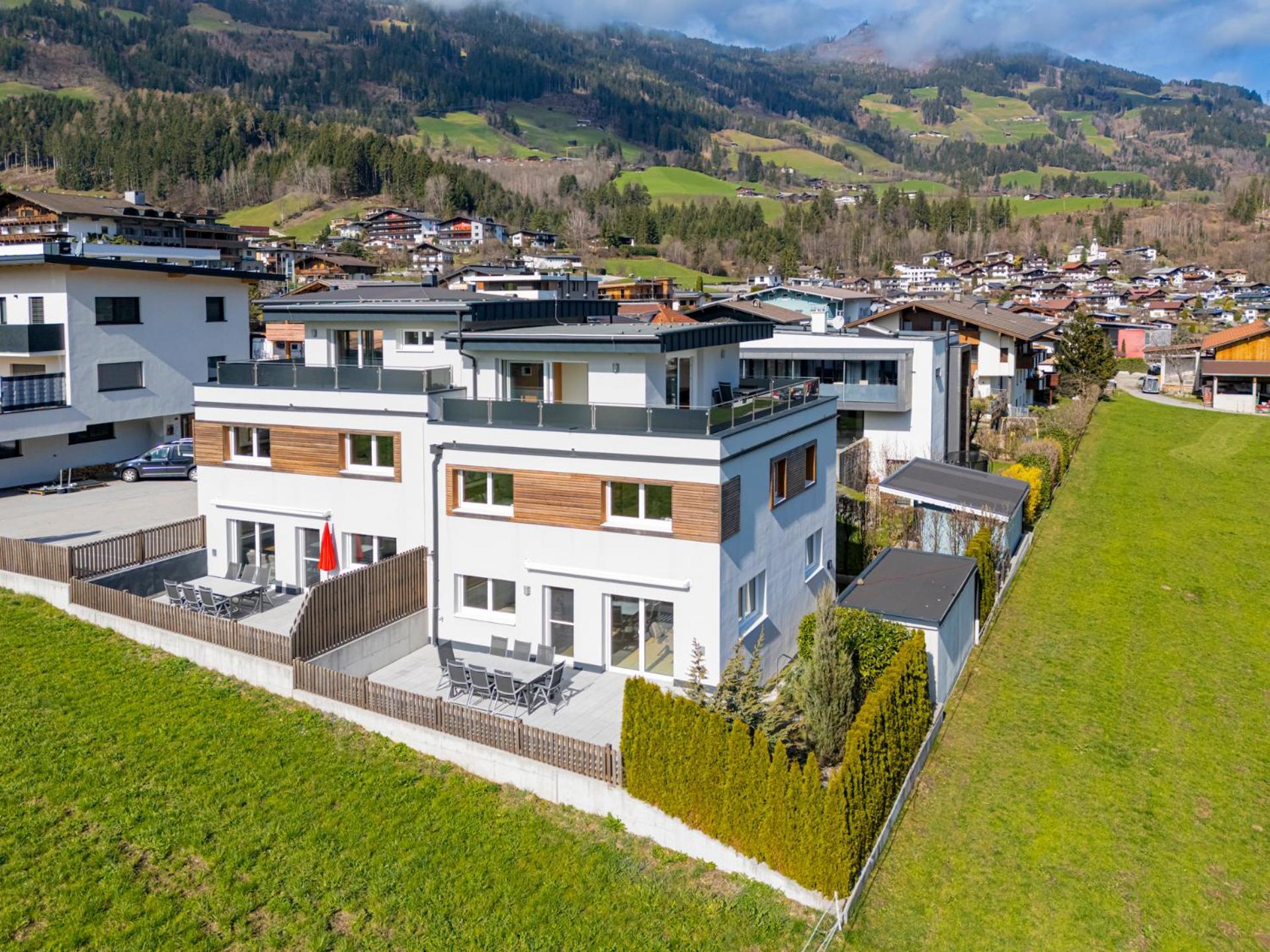 H21 - Modernes Ferienhaus 145Qm, 4Sz, Wellnessbereich Mit Sauna Und Dachterrasse Mit Panoramablick, Kuehlen Und Heizen Mit Geothermie Fugen Bagian luar foto