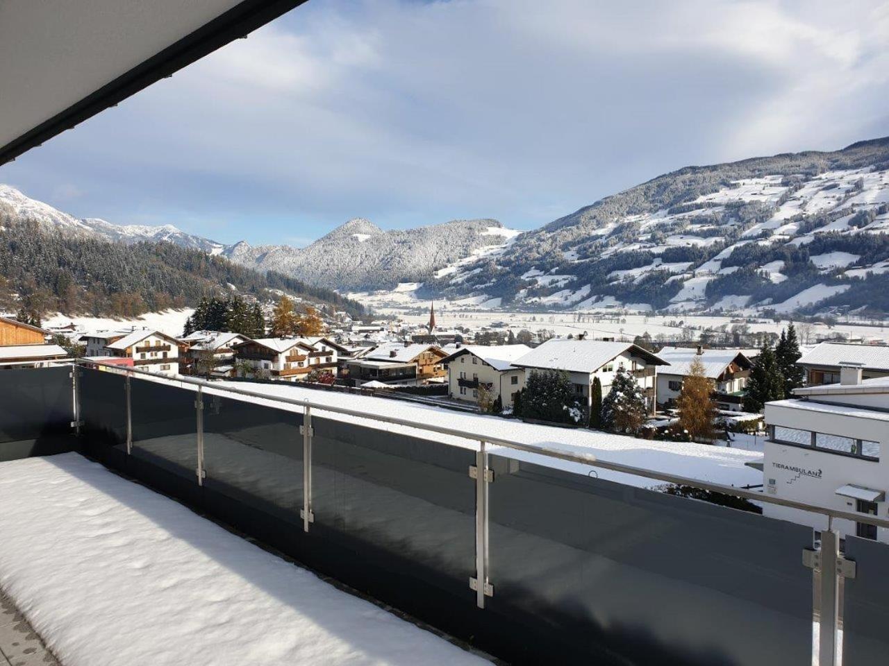 H21 - Modernes Ferienhaus 145Qm, 4Sz, Wellnessbereich Mit Sauna Und Dachterrasse Mit Panoramablick, Kuehlen Und Heizen Mit Geothermie Fugen Bagian luar foto